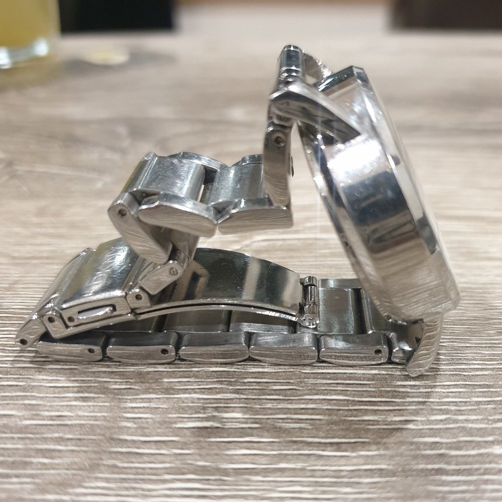 DKNY Watch (Authentic) - Picture 3 of 14